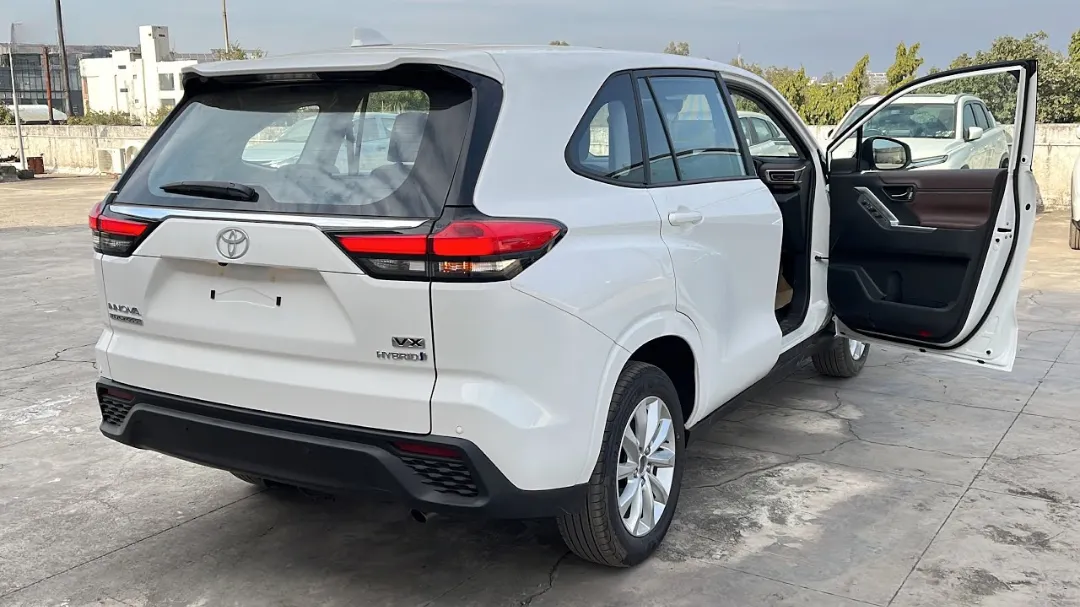 Innova Hycross for Rajasthan Tour